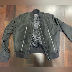 Alo Yoga Off Duty Goose Down Bomber Jacket Cropped